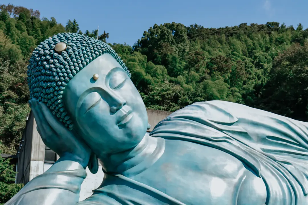 บทบาทของพระสงฆ์เถรวาทในสังคมญี่ปุ่น